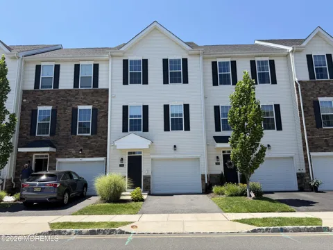 305 Spirit Way
