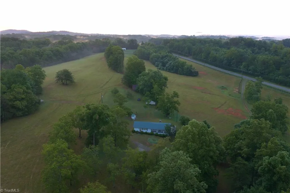 2541 Collinstown Road Westfield, NC 27053