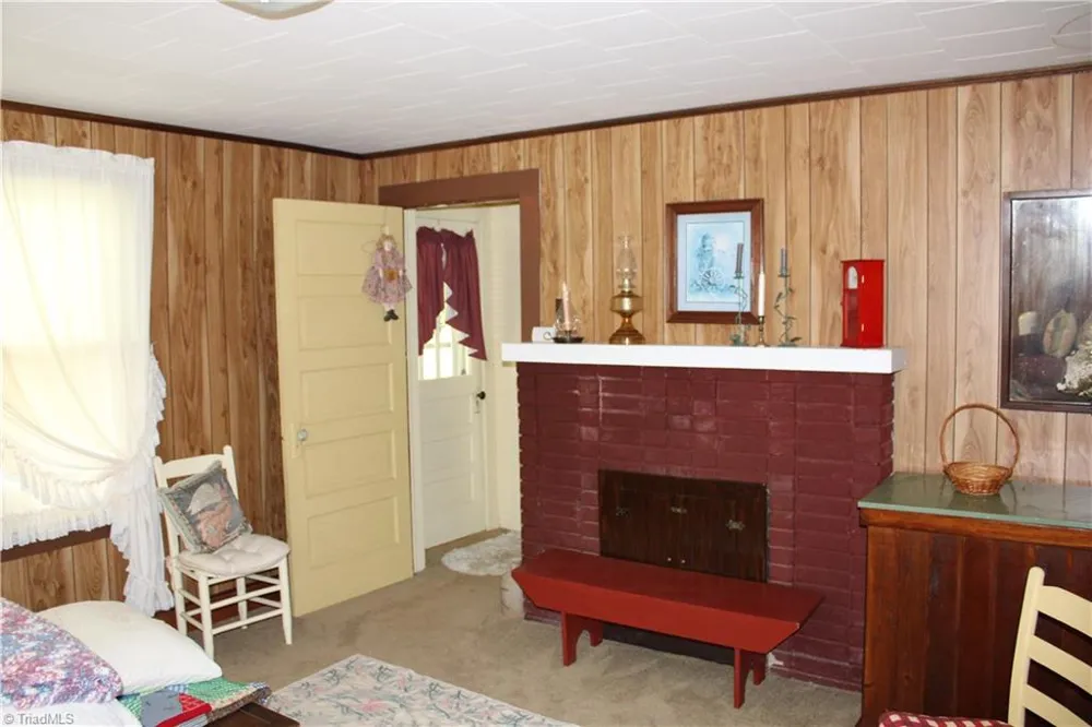 2541 Collinstown Road Westfield, NC 27053