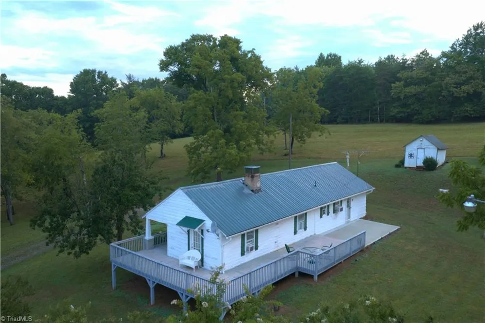 2541 Collinstown Road Westfield, NC 27053