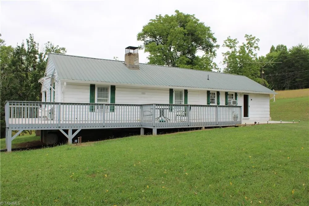 2541 Collinstown Road Westfield, NC 27053