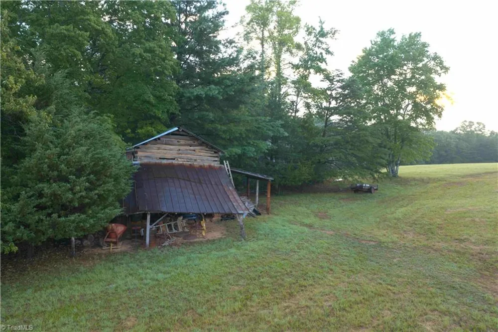 2541 Collinstown Road Westfield, NC 27053