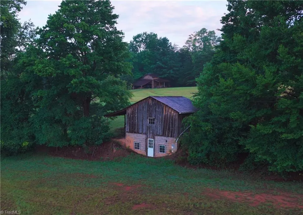 2541 Collinstown Road Westfield, NC 27053
