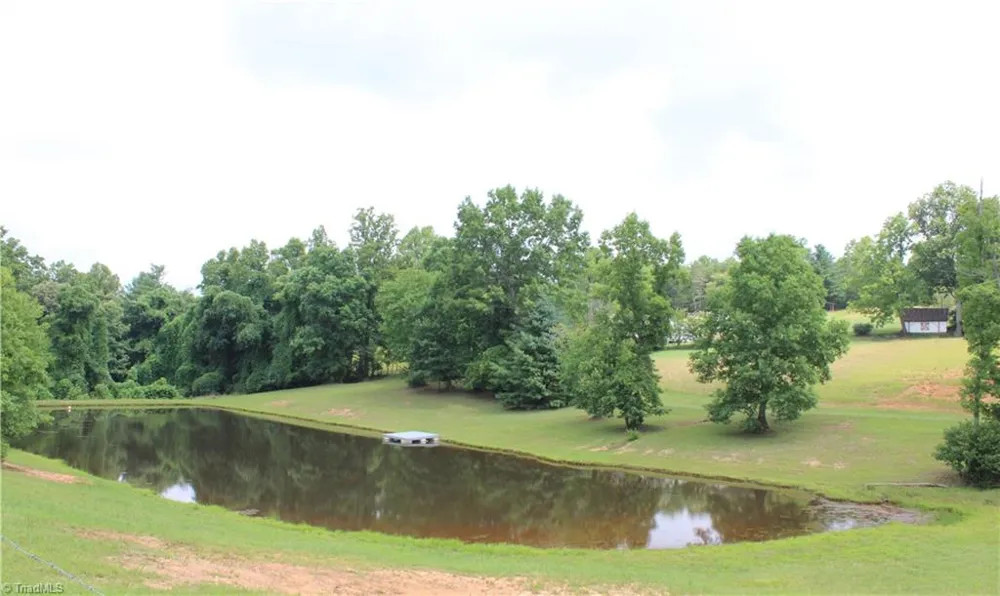 2541 Collinstown Road Westfield, NC 27053
