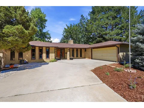 1843 Jewel Drive