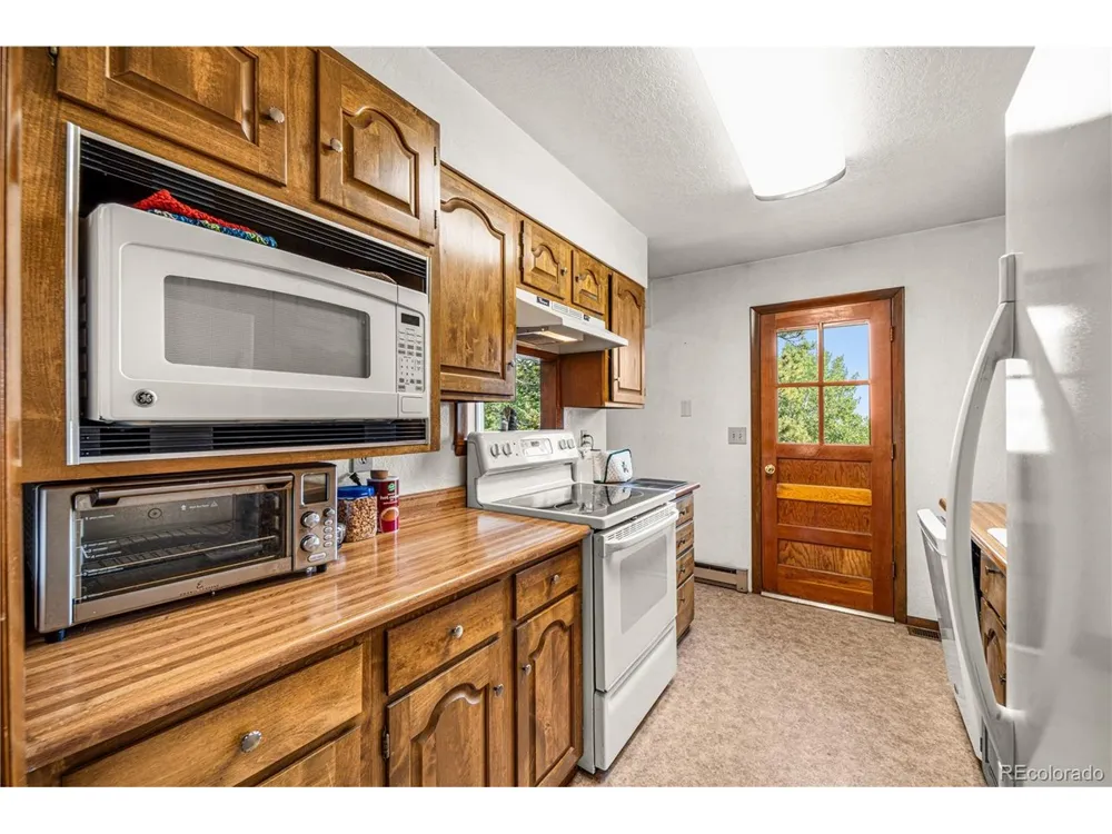 206 Little Horn Road Westcliffe, CO 81252