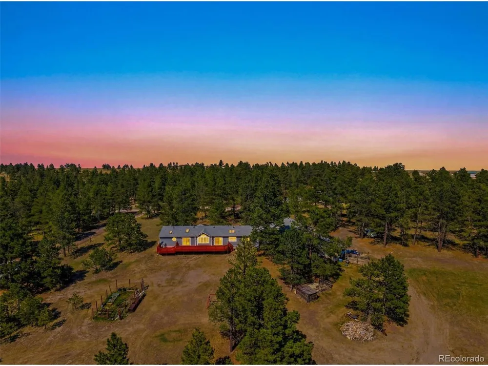24124 Agate Trail Deer Trail, CO 80105