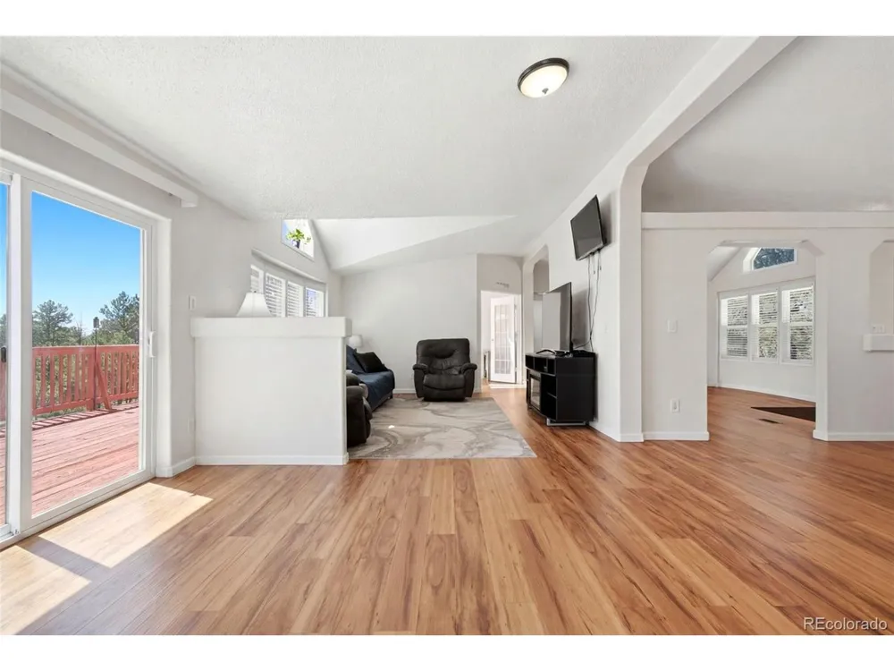 24124 Agate Trail Deer Trail, CO 80105
