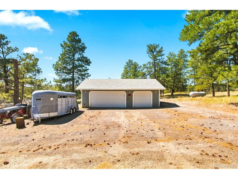 24124 Agate Trail Deer Trail, CO 80105