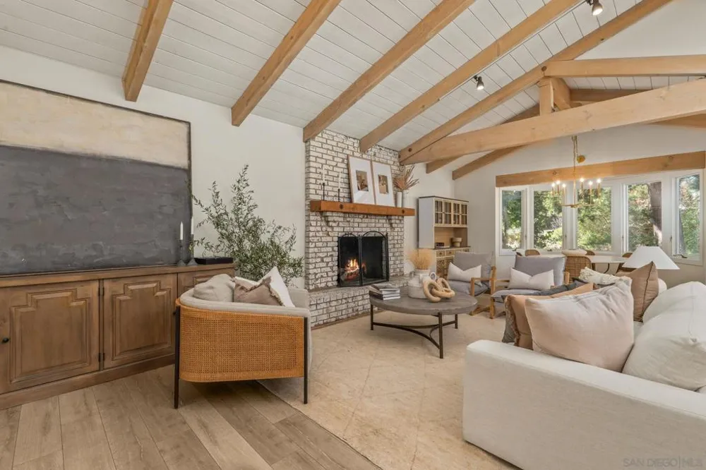 13953 Sagewood Poway, CA 92064