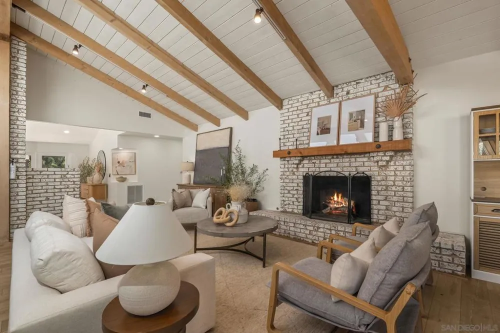 13953 Sagewood Poway, CA 92064