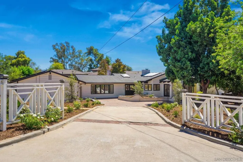 13953 Sagewood Poway, CA 92064