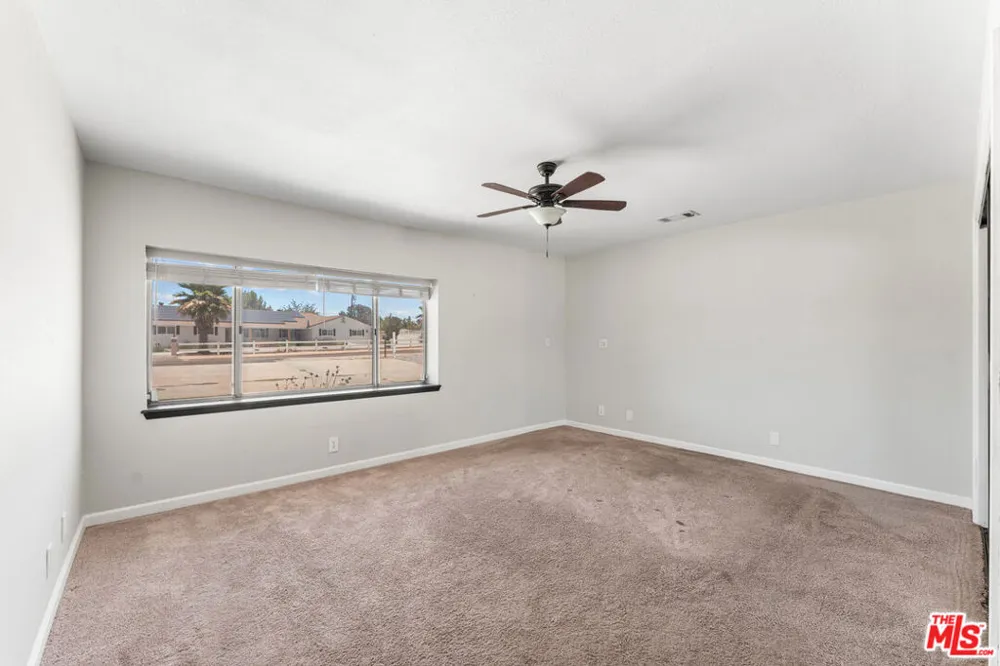 15361 Mondamon Road Apple Valley, CA 92307