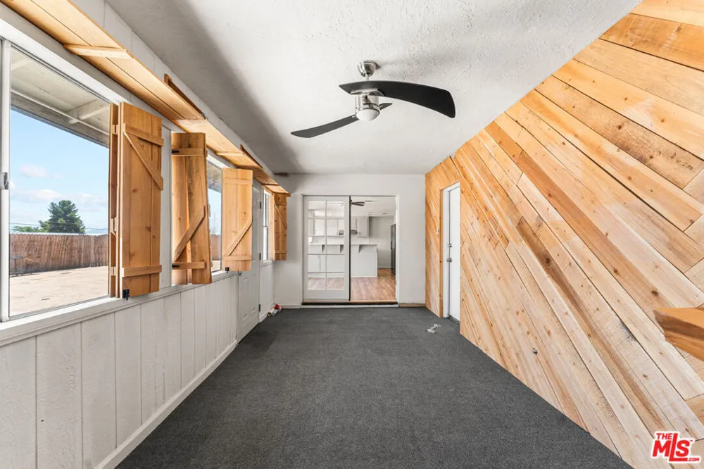 15361 Mondamon Road Apple Valley, CA 92307