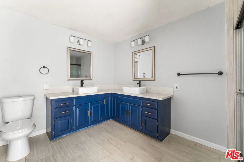 15361 Mondamon Road Apple Valley, CA 92307