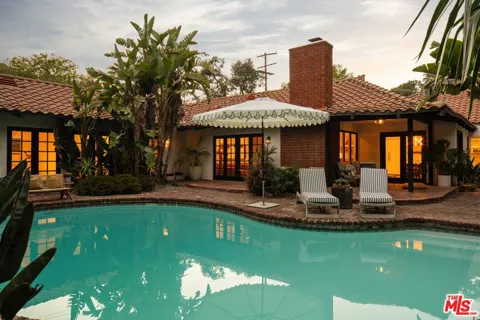 2630 Laurel Pass