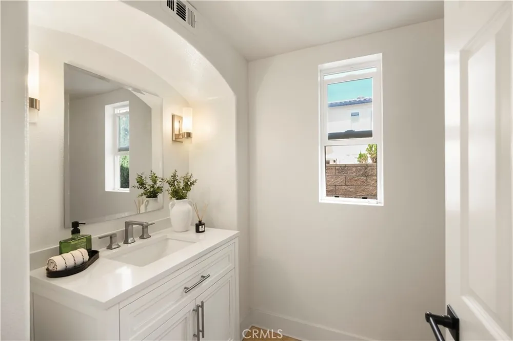 21 Fayence Newport Coast, CA 92657
