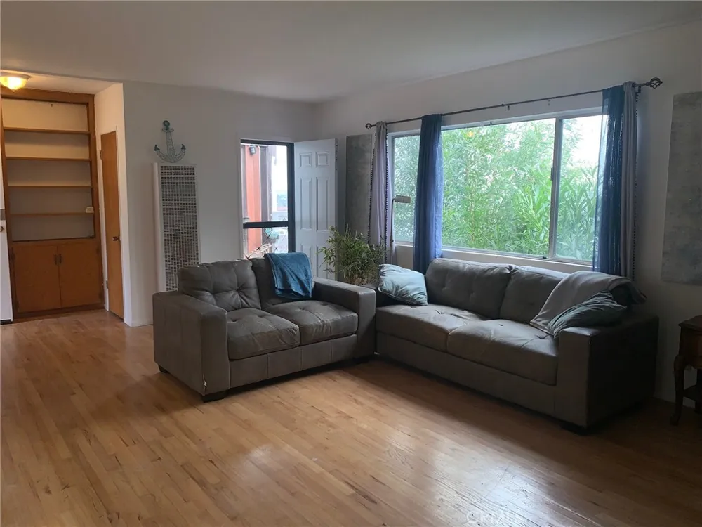 744 W 33rd San Pedro, CA 90731