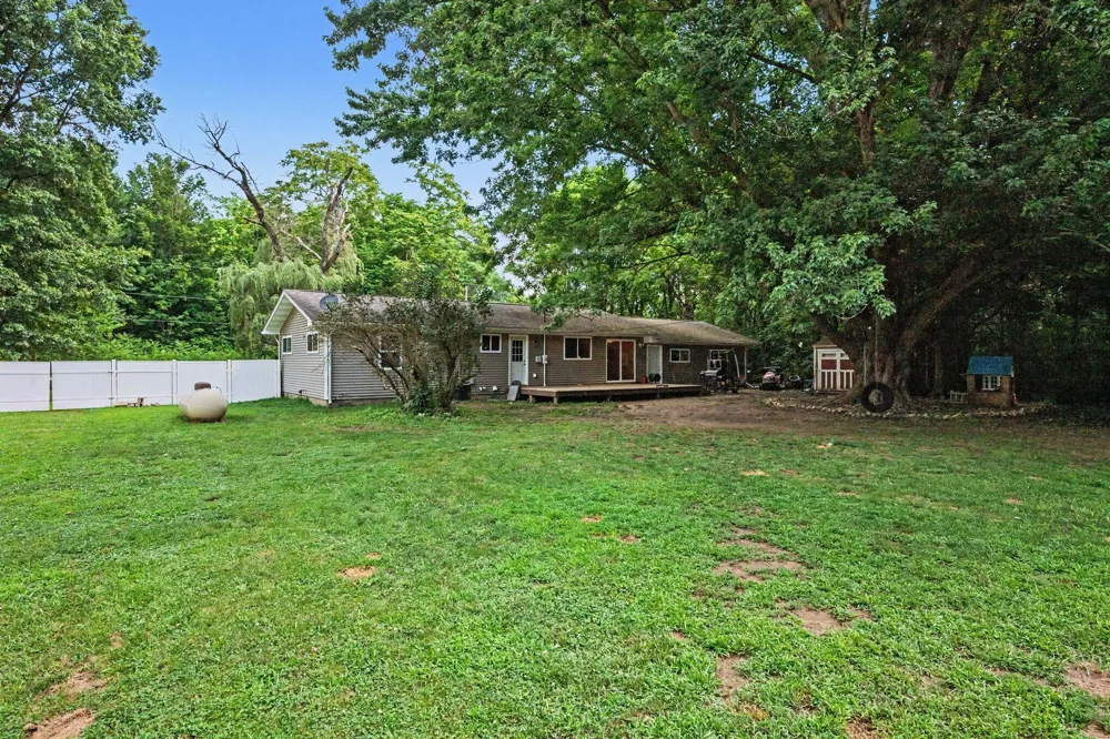67238 Oxbow Drive Constantine, MI 49042