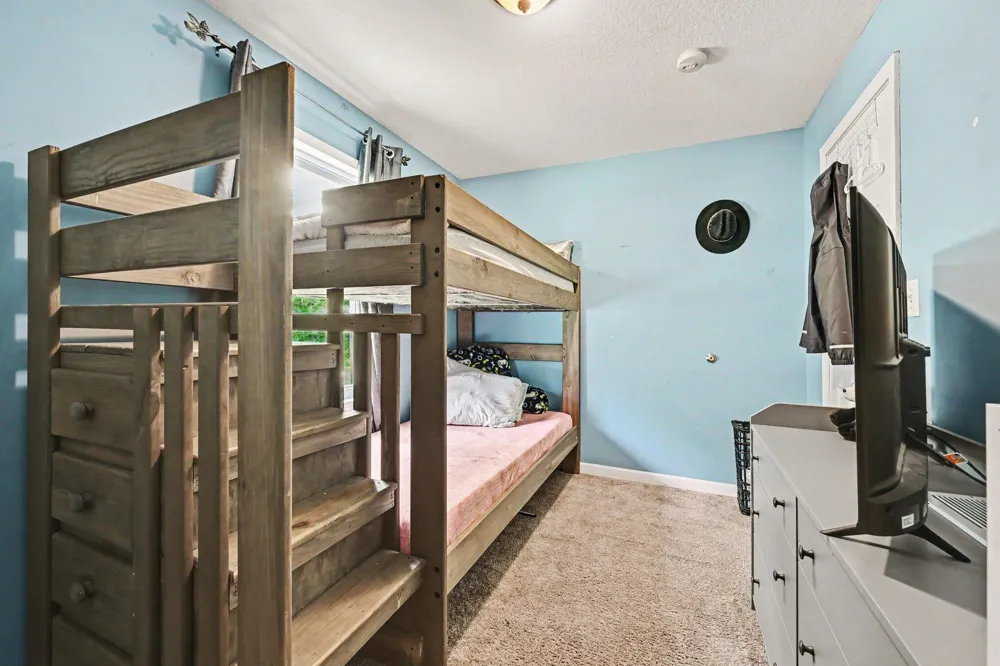 67238 Oxbow Drive Constantine, MI 49042