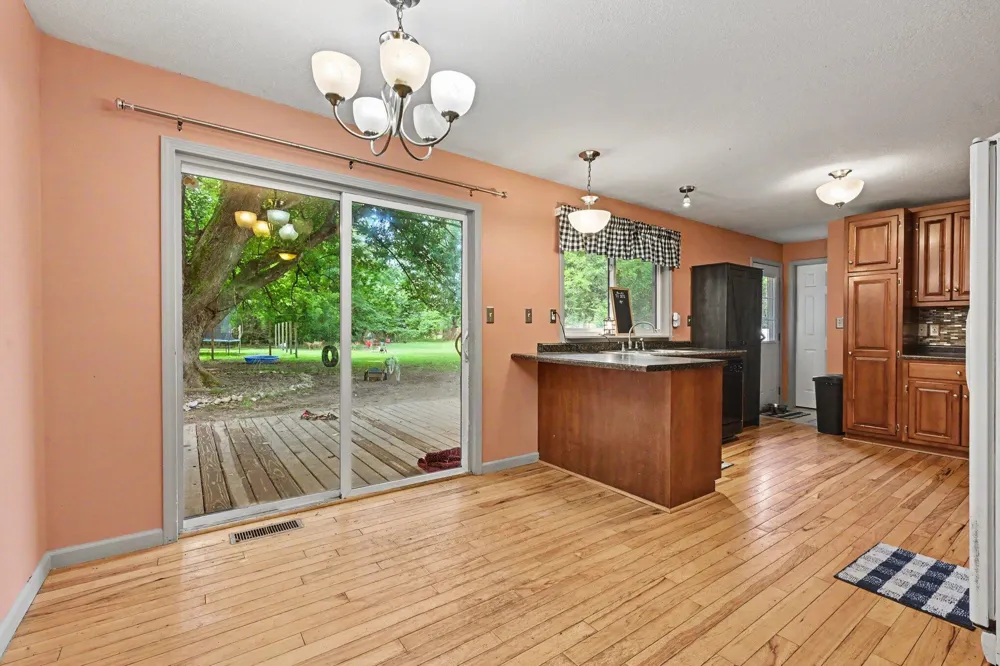 67238 Oxbow Drive Constantine, MI 49042