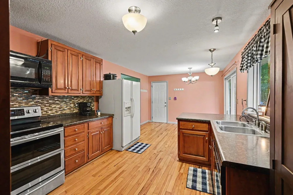 67238 Oxbow Drive Constantine, MI 49042