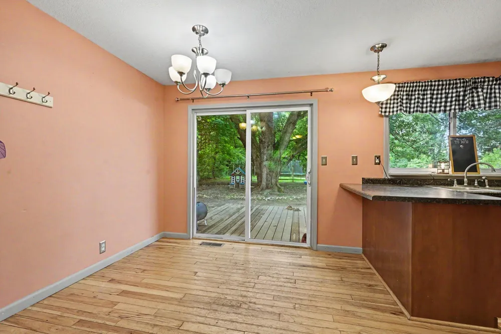 67238 Oxbow Drive Constantine, MI 49042