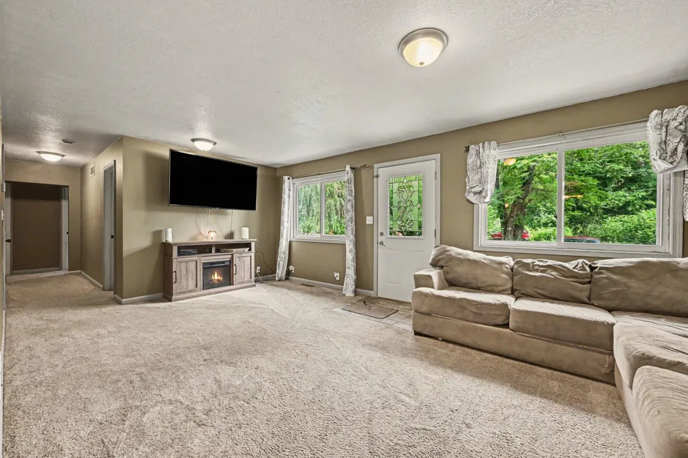 67238 Oxbow Drive Constantine, MI 49042