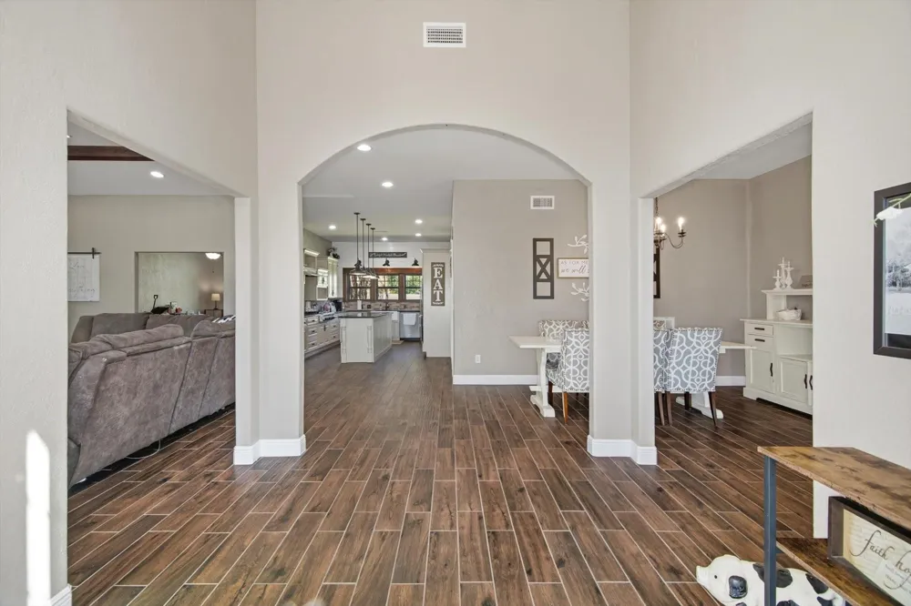 9711 Highway 150 Shepherd, TX 77371
