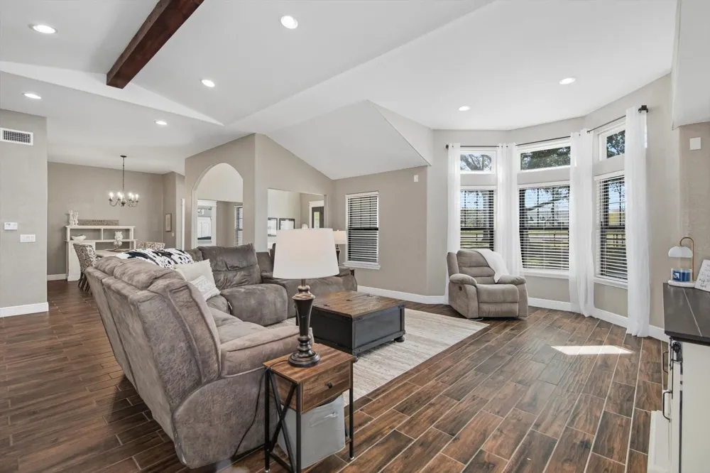 9711 Highway 150 Shepherd, TX 77371