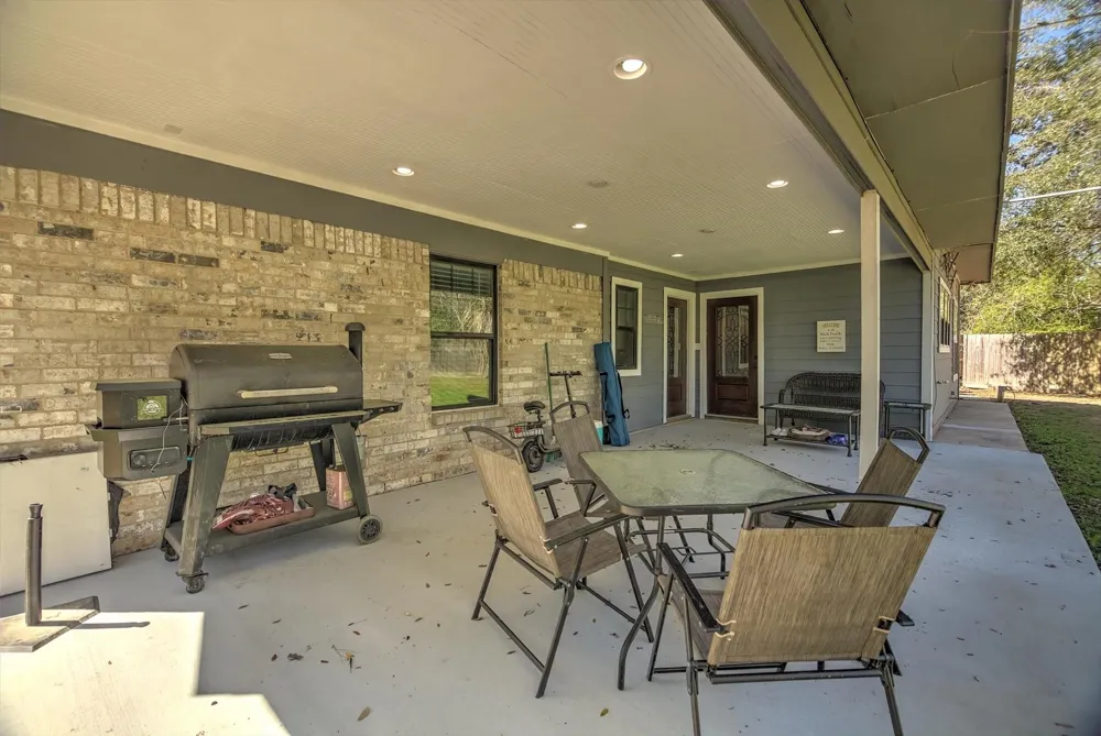 9711 Highway 150 Shepherd, TX 77371