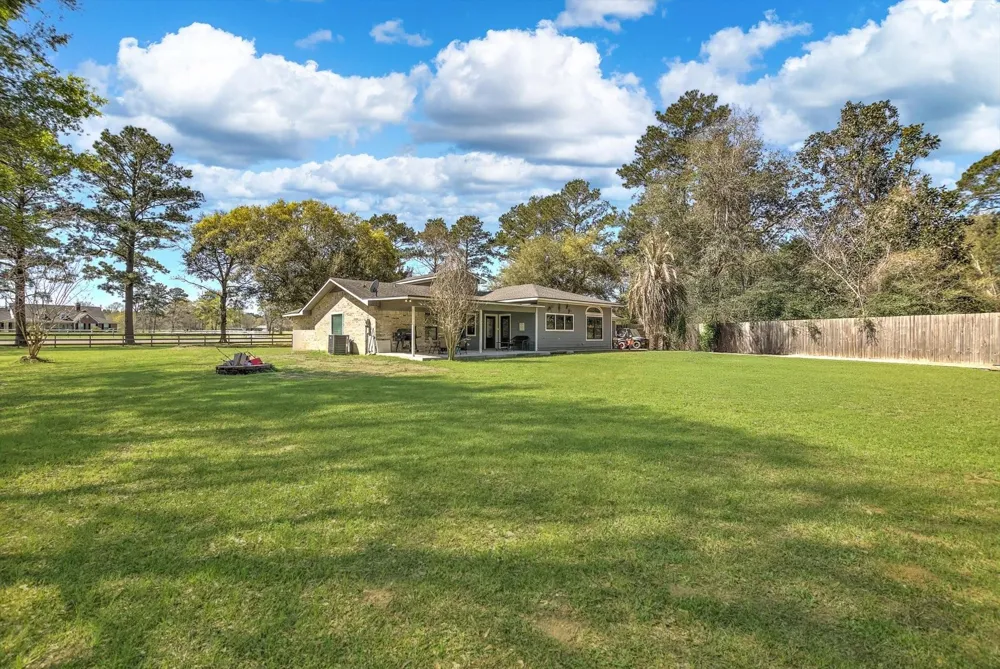 9711 Highway 150 Shepherd, TX 77371