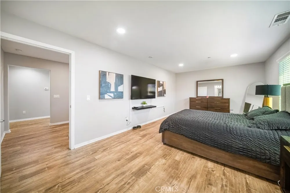 851 Christian Court Upland, CA 91784