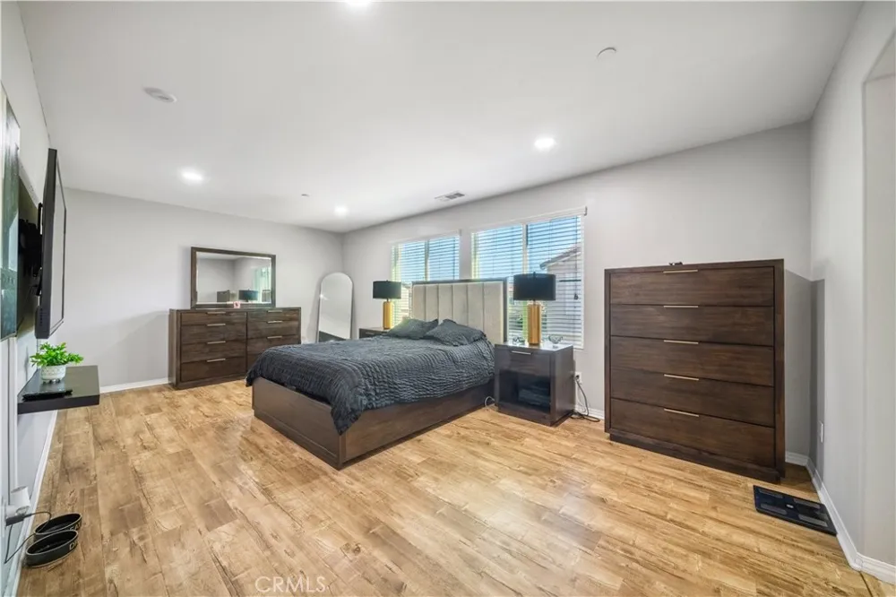 851 Christian Court Upland, CA 91784