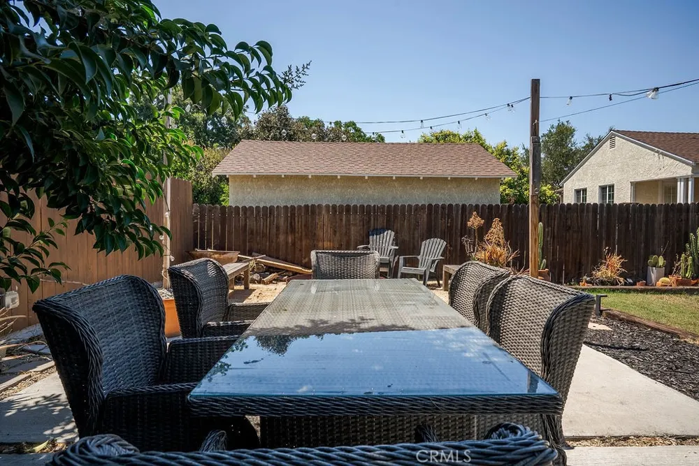 346 W Artesia Pomona, CA 91768