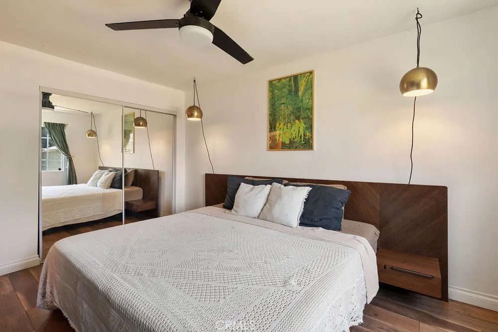 346 W Artesia Pomona, CA 91768