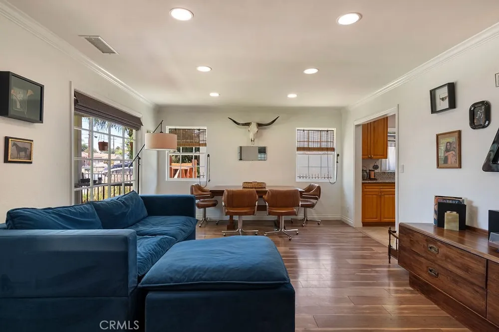 346 W Artesia Pomona, CA 91768