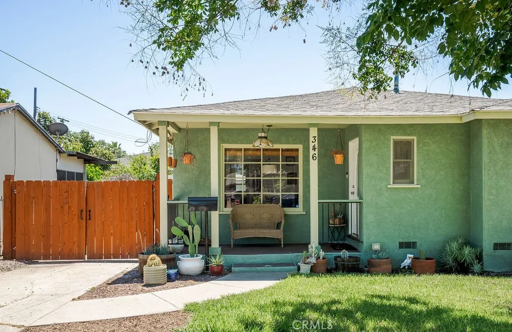 346 W Artesia Pomona, CA 91768