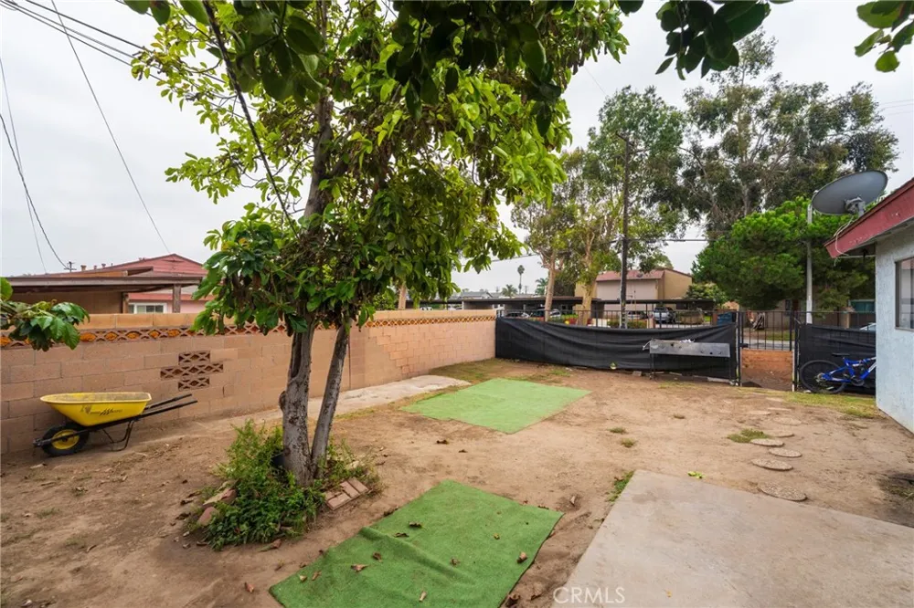 12852 Court Garden Grove, CA 92841