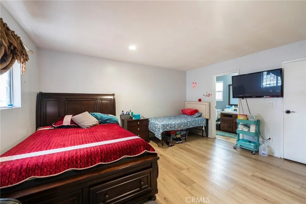 12852 Court Garden Grove, CA 92841