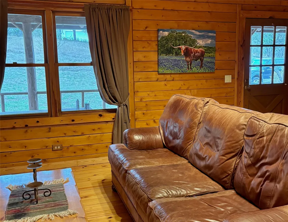 623 Appaloosa Drive Fischer, TX 78623