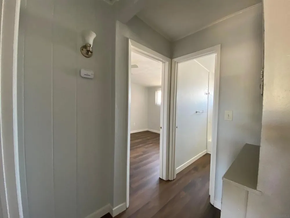 532 1st St #I El Cajon, CA 92021