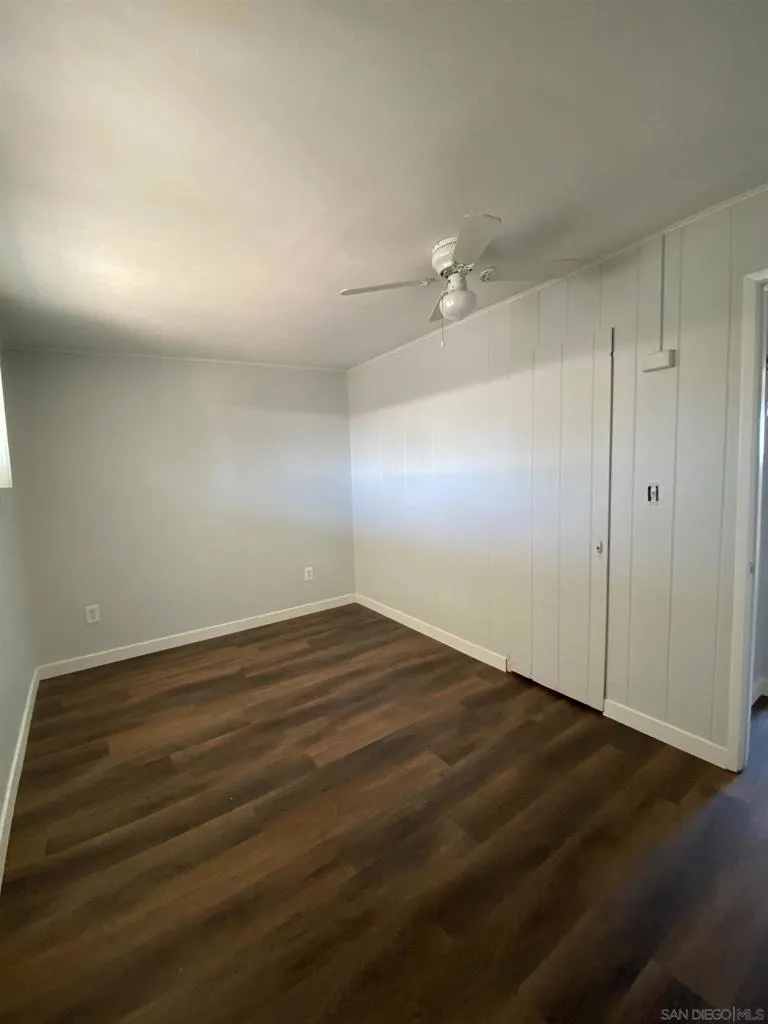 532 1st St #I El Cajon, CA 92021