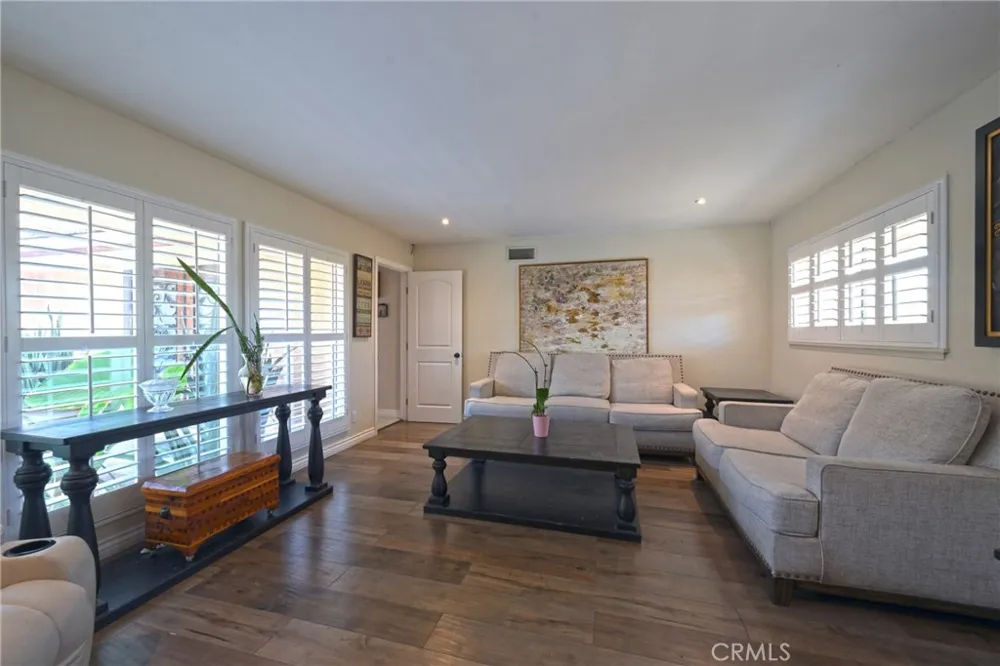512 S Shouse Covina, CA 91724