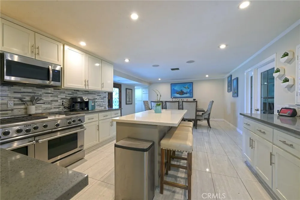 512 S Shouse Covina, CA 91724