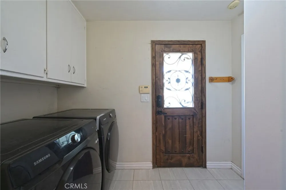 512 S Shouse Covina, CA 91724