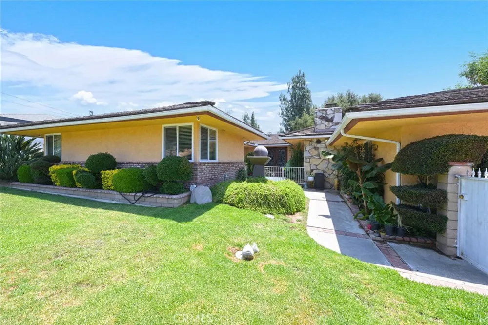 512 S Shouse Covina, CA 91724