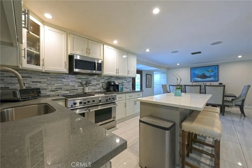 512 S Shouse Covina, CA 91724