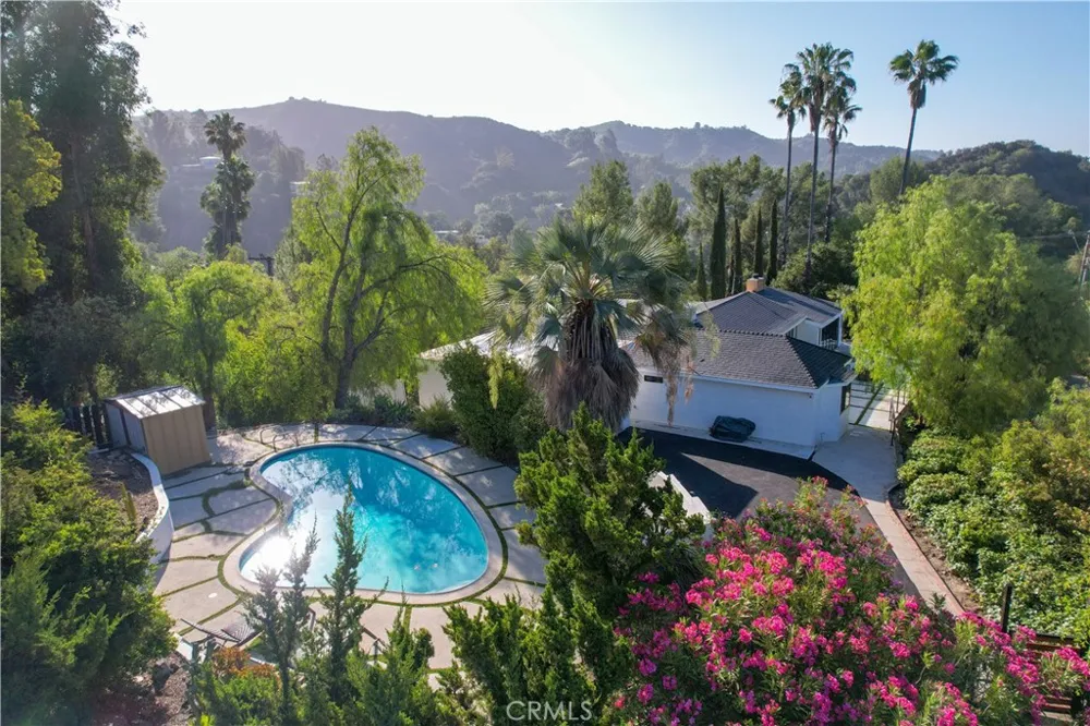 2600 Topanga Skyline Topanga, CA 90290