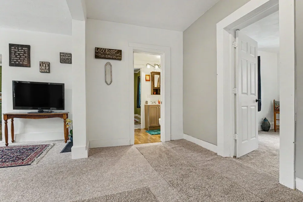 212 S Lowe Street Dowagiac, MI 49047